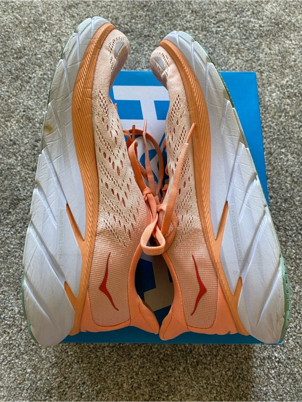 Women’s Hoka Clifton 8 Running Shoes
